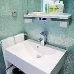 Visionapartments Rue Caroline - Self Check-in アパート
